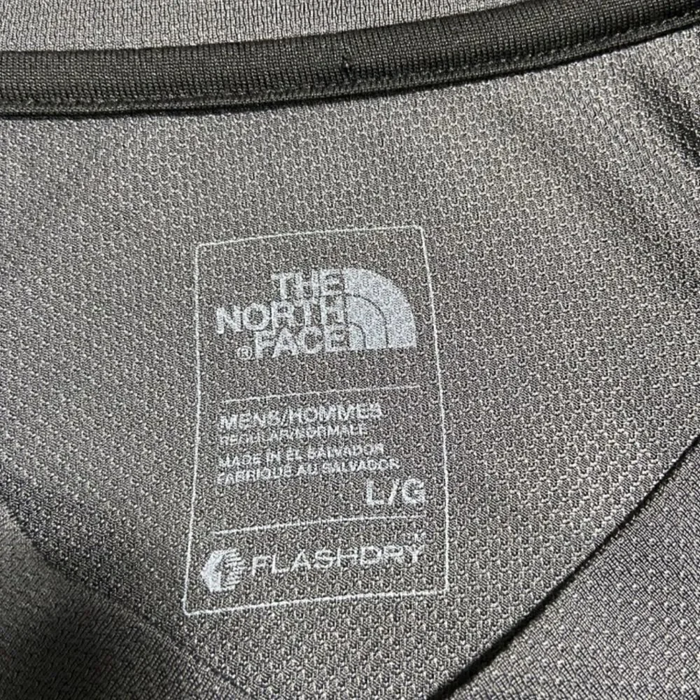 ‎North Face V neck T shirt